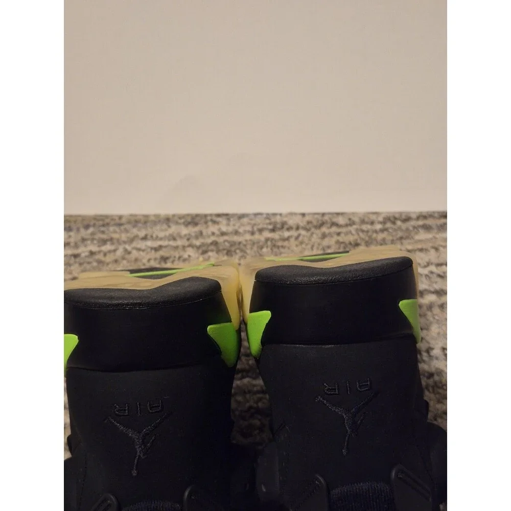 Air Jordan 6  size 11 Retro Electric Green Mid Top Sneaker CT8529-003 2021